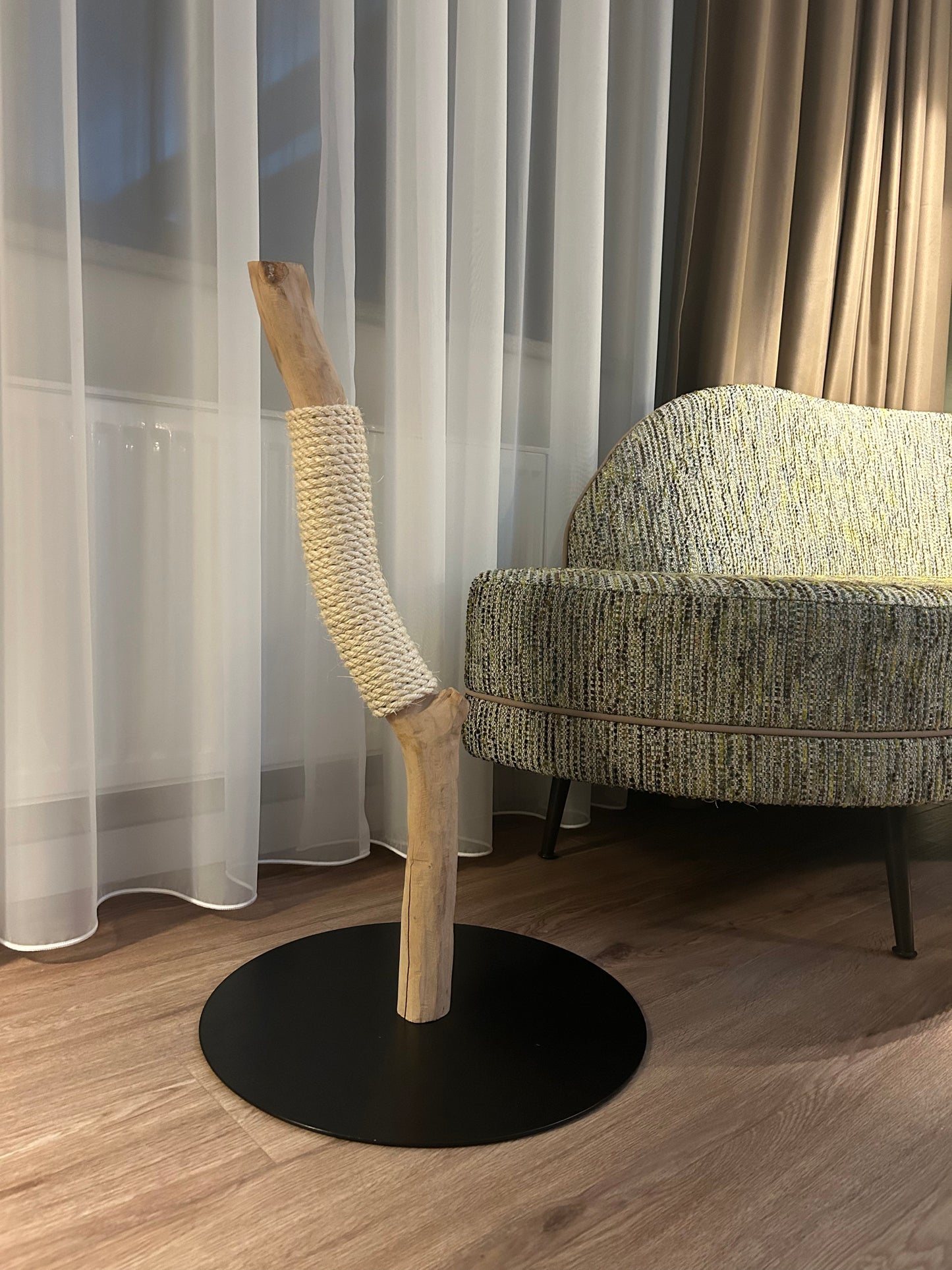 Katzbaum Manufaktur Baden-Baden. www.katzbaum-manufaktur.de, Naturkratzbaum, massiv, handarbeit, Unikat, Kratzstamm, Kratzbaum, Naturholz